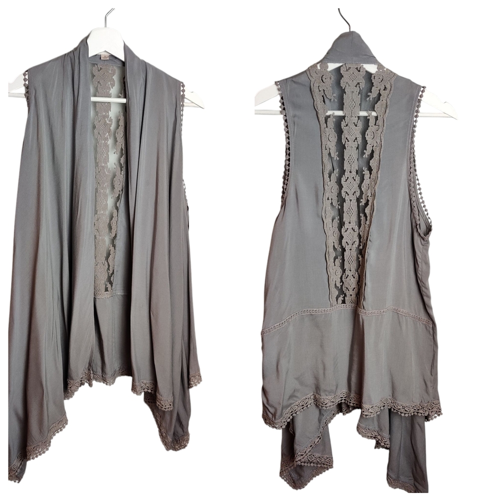 Knox Rose Gray Waterfall Vest with Lace Detail, Medium